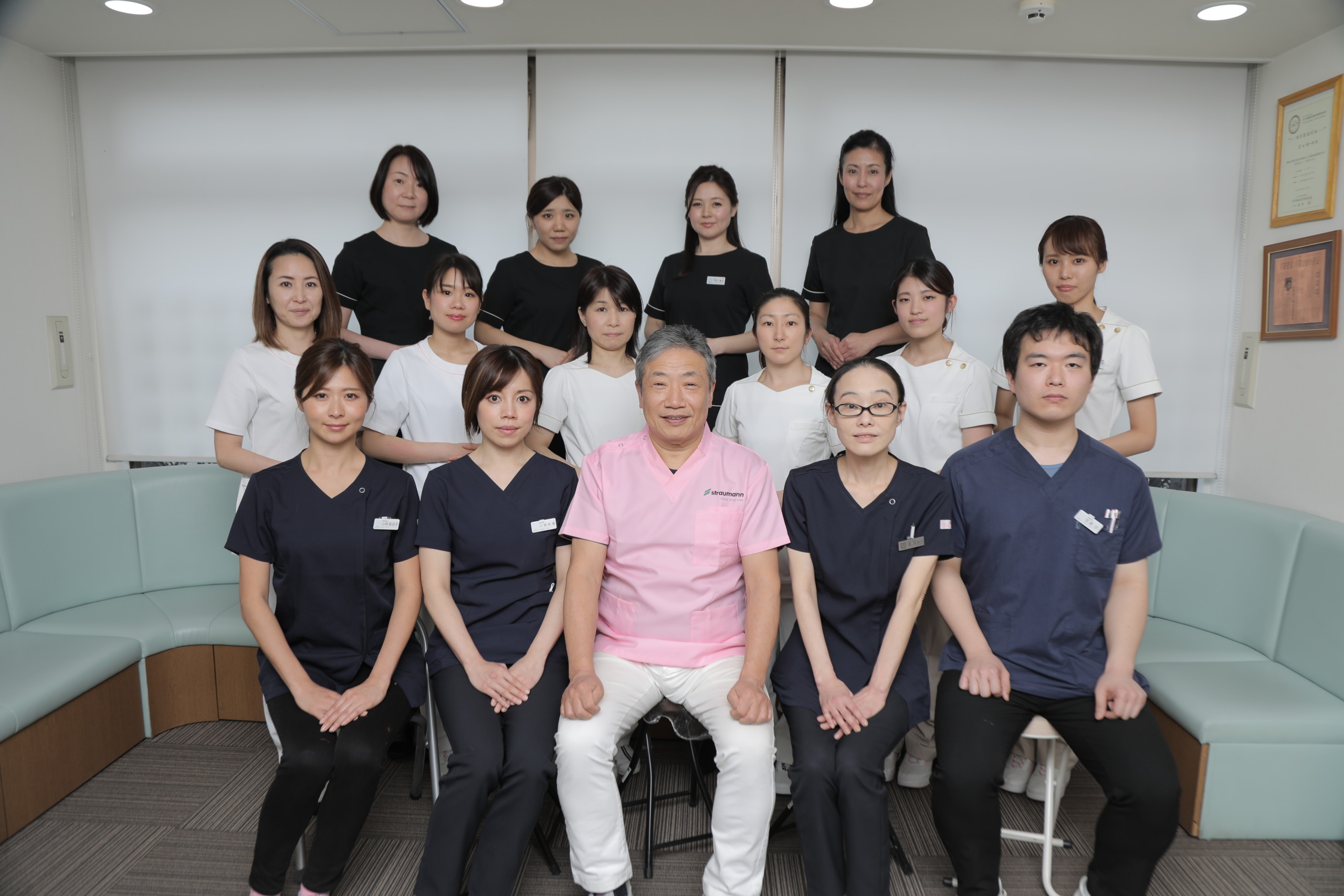 当院の歯科医師をはじめ、スタッフ一同、チーム医療で、患者さまに応じた最適な治療で、歯の健康をサポートさせていただきます。